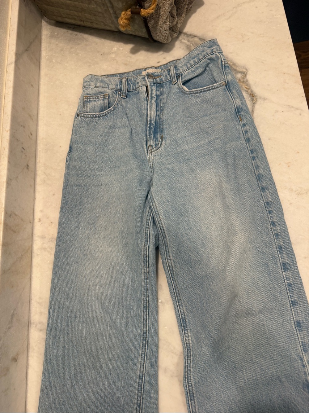 Pacsun women’s high rise wide leg crop jeans